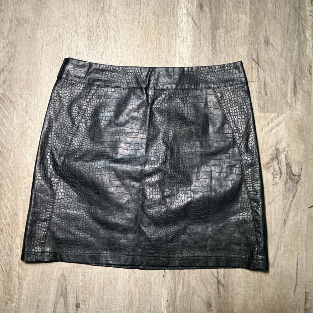 Loveriche Faux Leather Mini Skirt Size L Black Bodycon‎ Going Out Party